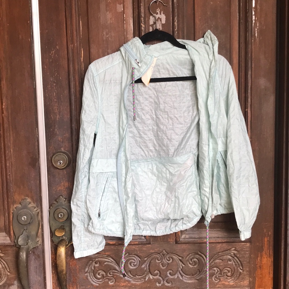 FREE PEOPLE windbreaker